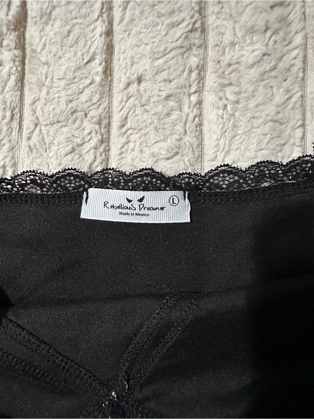 Leopard Lace Cami Tank Top - Black Trim - Picture 3 of 3